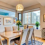 Denver Townhome With Hot Tub, Walk To Empower Field!