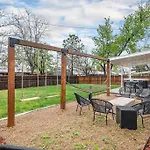 Mile Hi: Amenities Galore