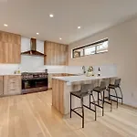 Luxury Townhouse In The Heart Of Lohi