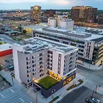 Cambria Hotel Denver Downtown Rino