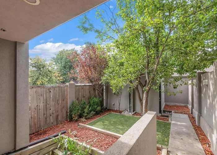 Chic City Park Home - Rooftop Deck - Skyline Views