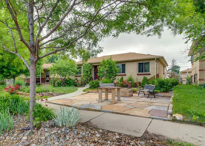 Denver Apartment With Shared Patio And Fire Pit!