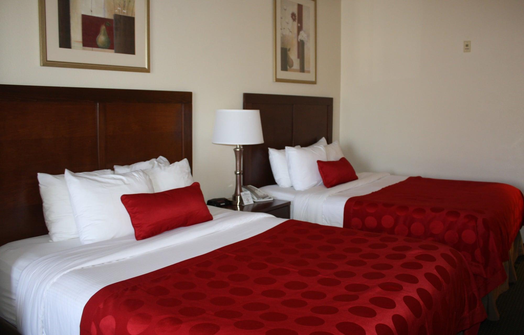 Hotel Ramada By Wyndham International Airport