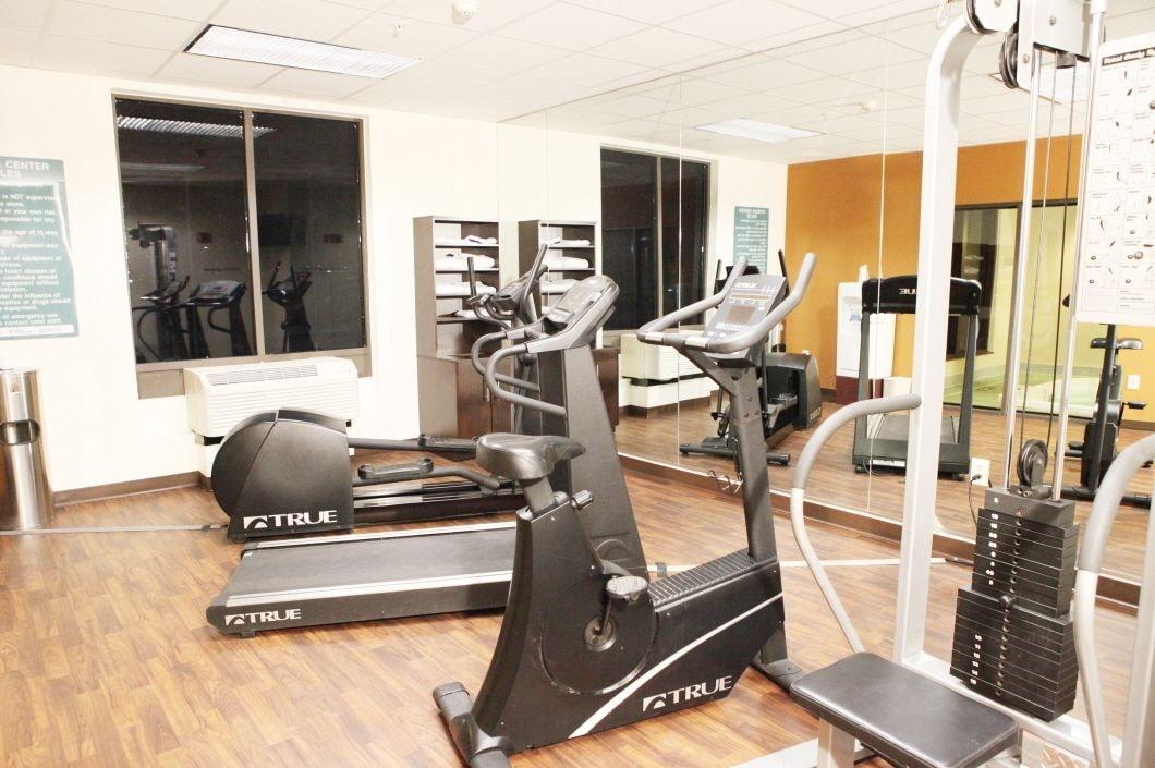 Ramada By Wyndham International Airport Hotel Denver