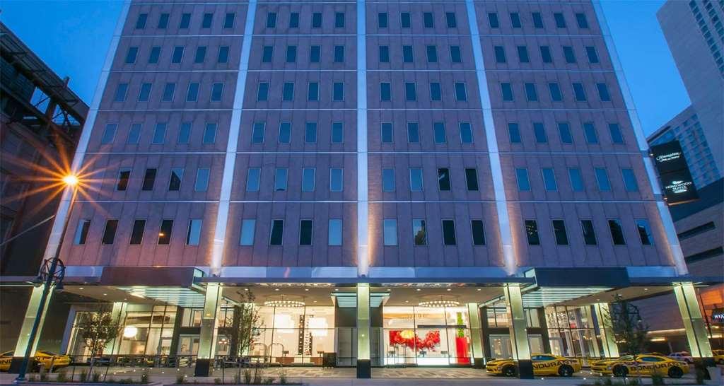 Hotel Hampton & Downtown Convention Center 3*