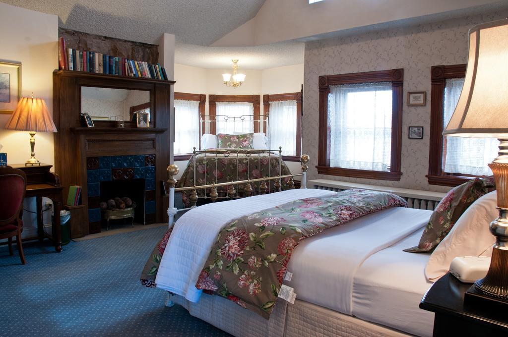 Castle Marne Bed & Breakfast