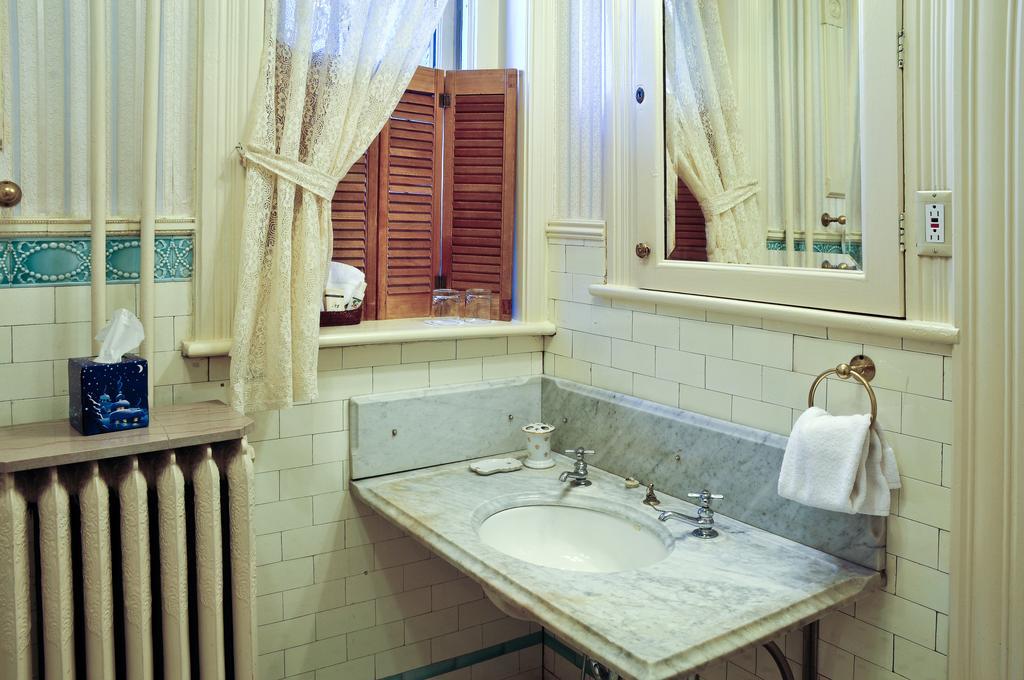 Castle Marne Bed & Breakfast 4* Denver