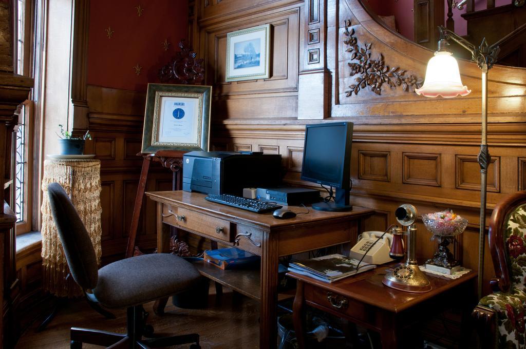 Castle Marne Bed & Breakfast Bed & Breakfast 4*