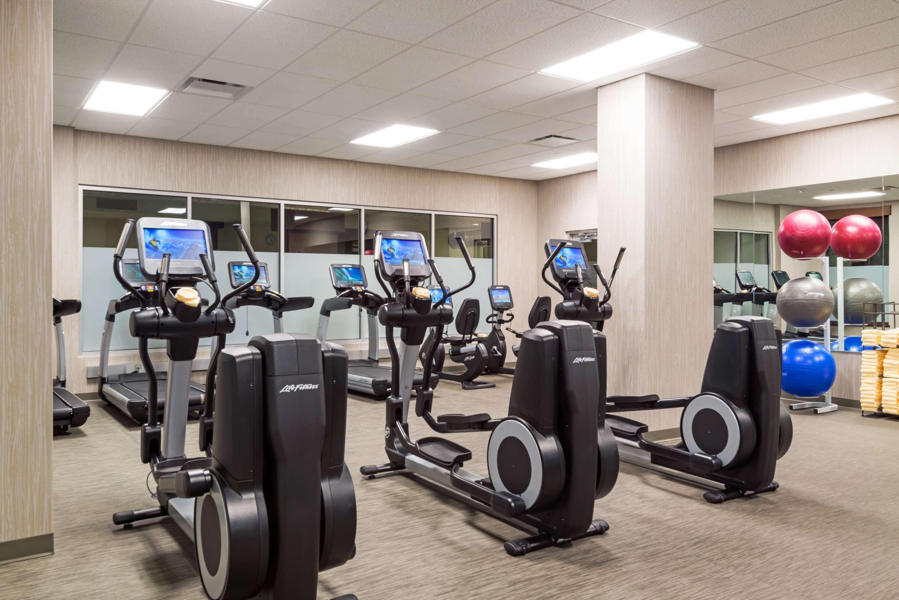 Hyatt Place Downtown Hotel 3*