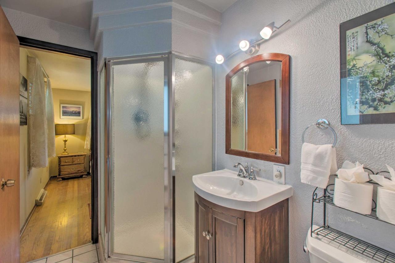 On-site With Large Yard In Denver! Holiday home