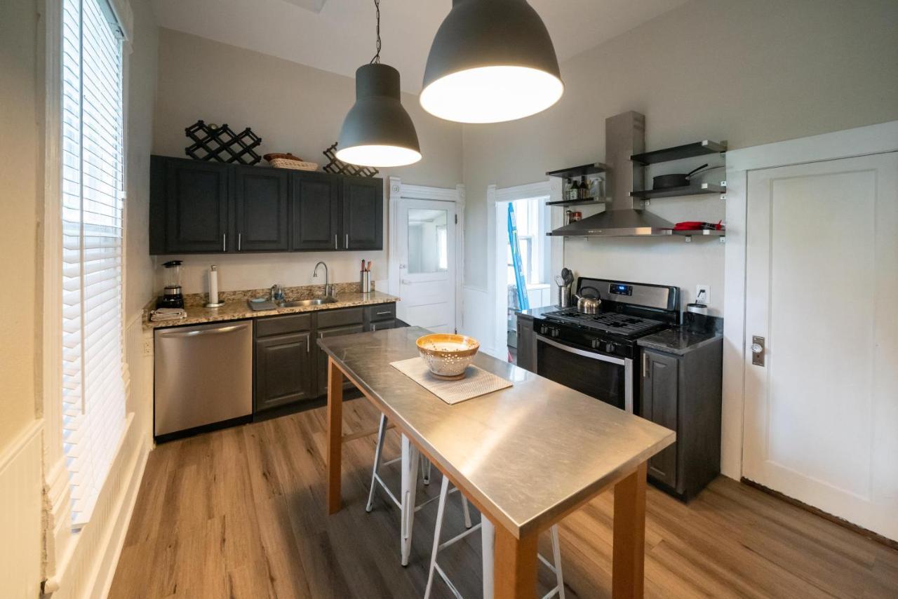 2360 Glenarm Place Holiday home