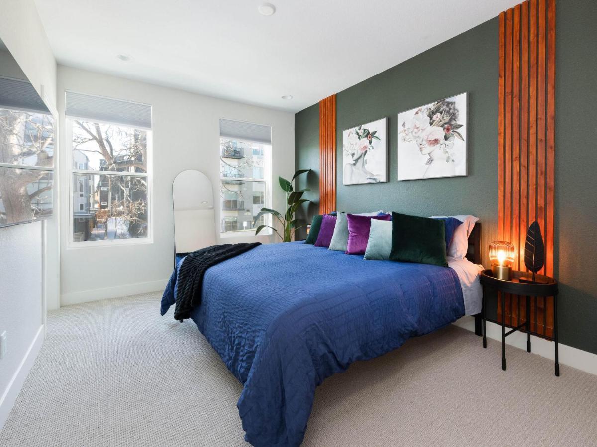 Stunning 3bd 3.5 Ba - 10 Min To Downtown! Garage! * Denver