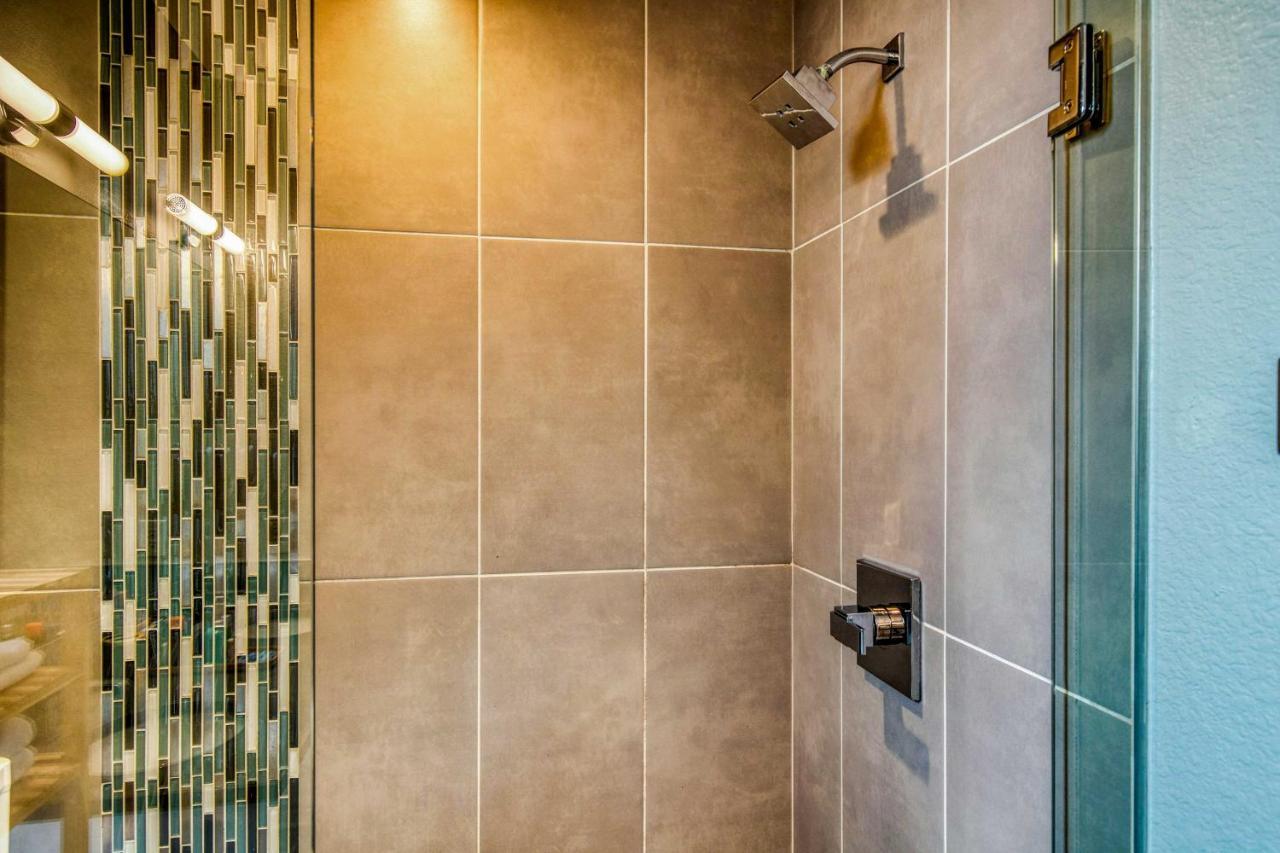 Townhome With Hot Tub, Walk To Empower Field! Denver