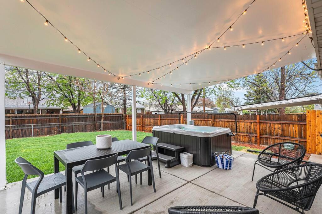 Mile Hi: Amenities Galore