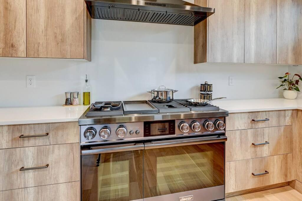 Luxury Townhouse In The Heart Of Lohi Denver