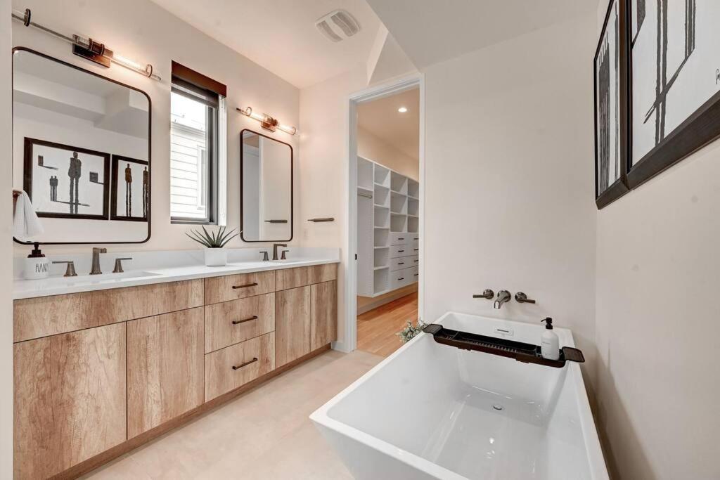 Luxury Townhouse In The Heart Of Lohi Holiday home Denver