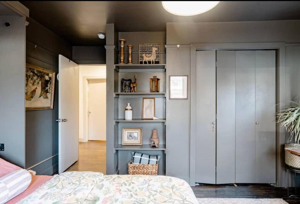 Unique Designer 4 Bed 4 Bath *