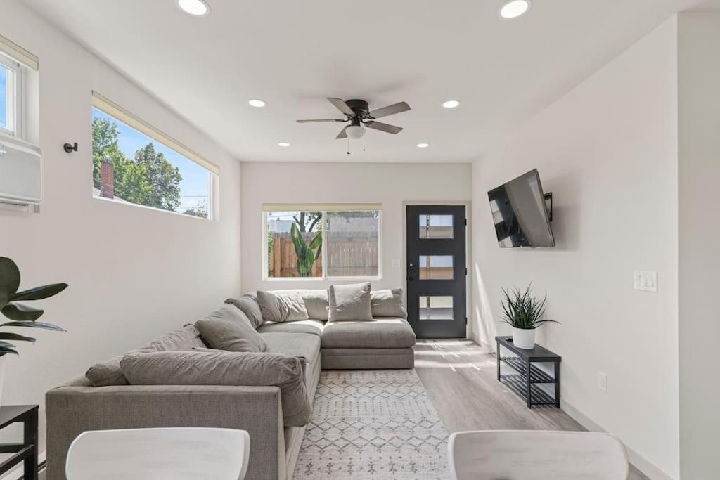 Unique Designer 4 Bed 4 Bath *