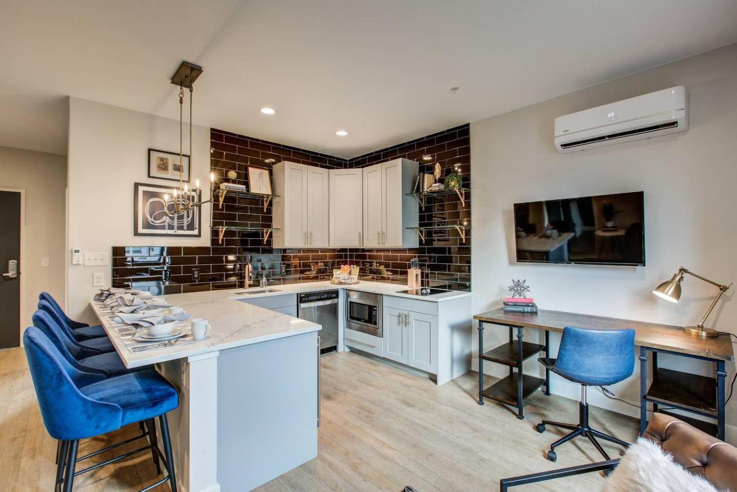Apartment Vrain 2 Bedroom 1 Bath With Full Kitchen