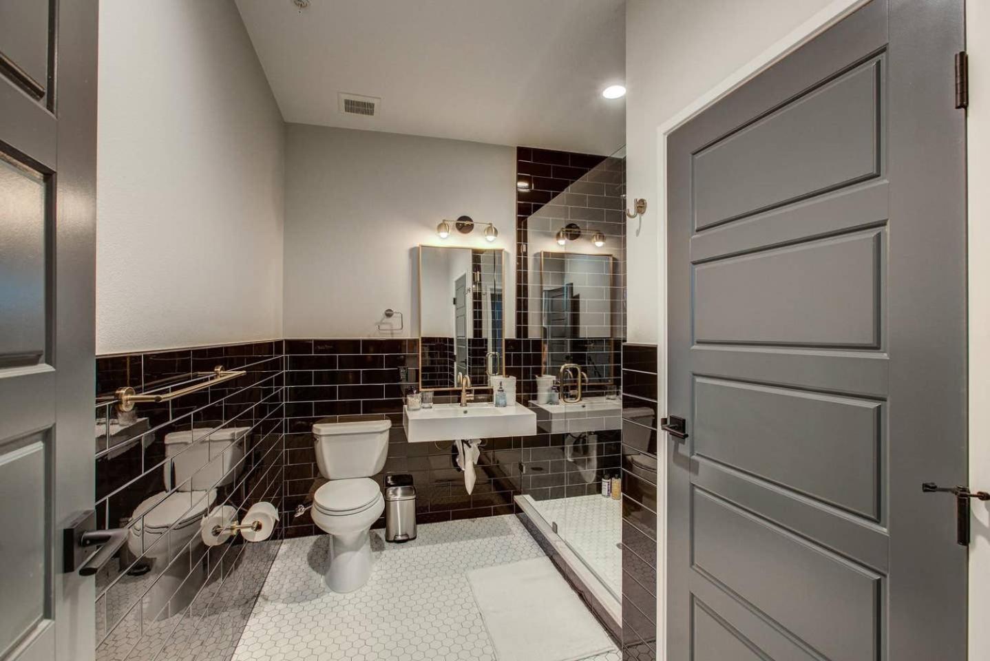 Apartment Vrain 2 Bedroom 1 Bath With Full Kitchen Denver