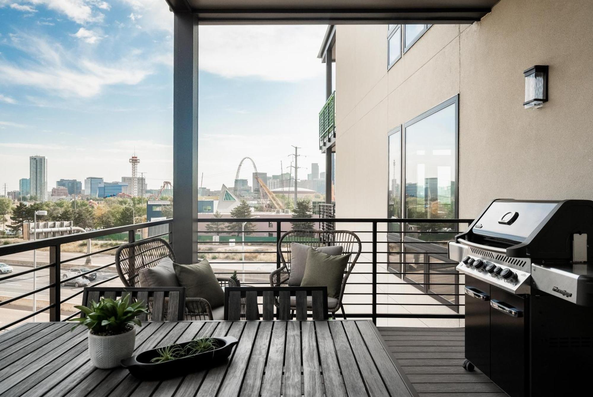 Luxurious Escape - Walk To Empower Field - Tesoro * Denver
