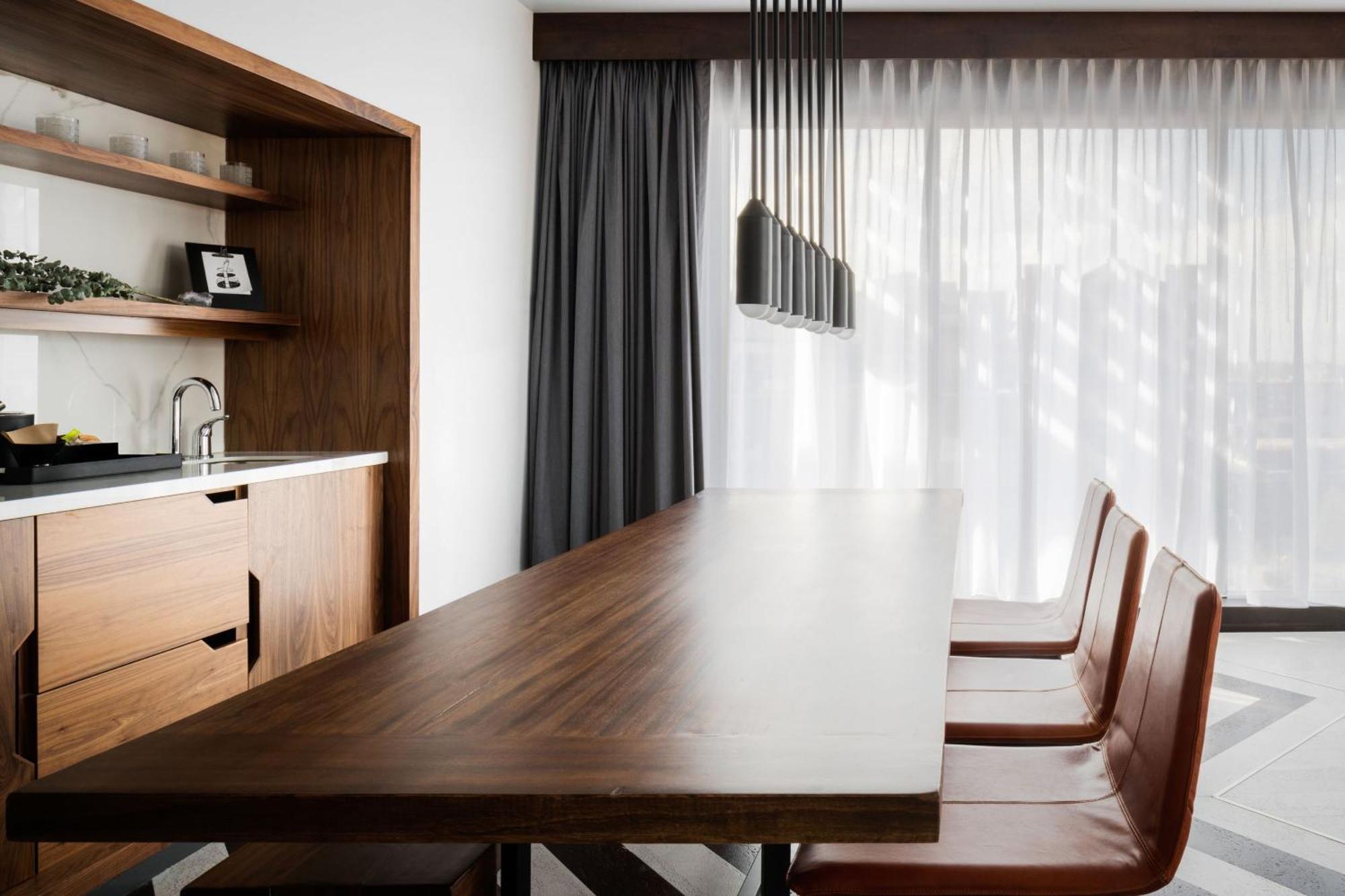 The Maven At Dairy Block Hotel 4*