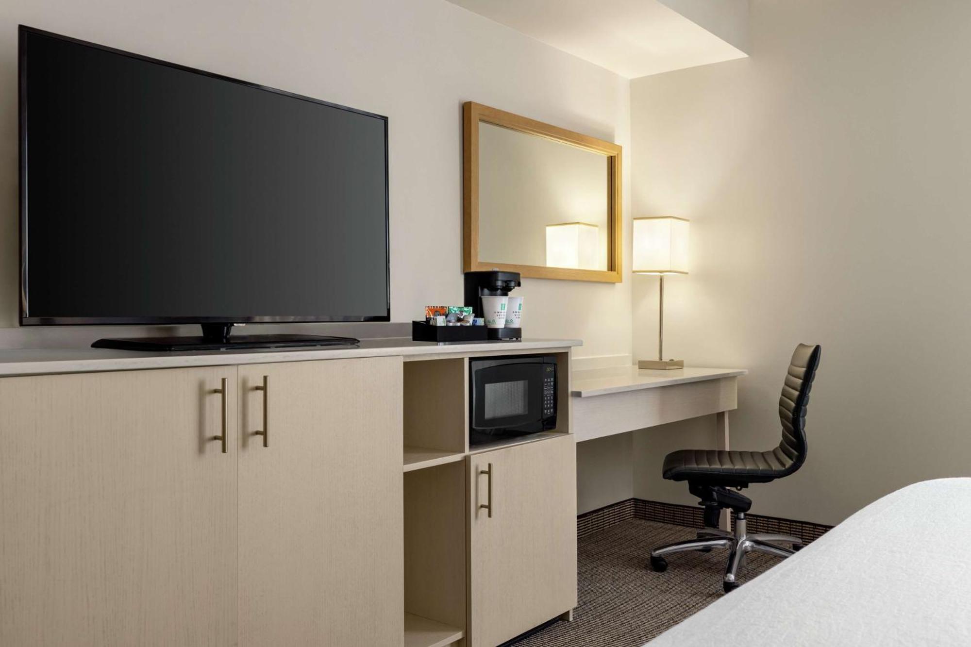 Embassy By Hilton International Airport Hotel