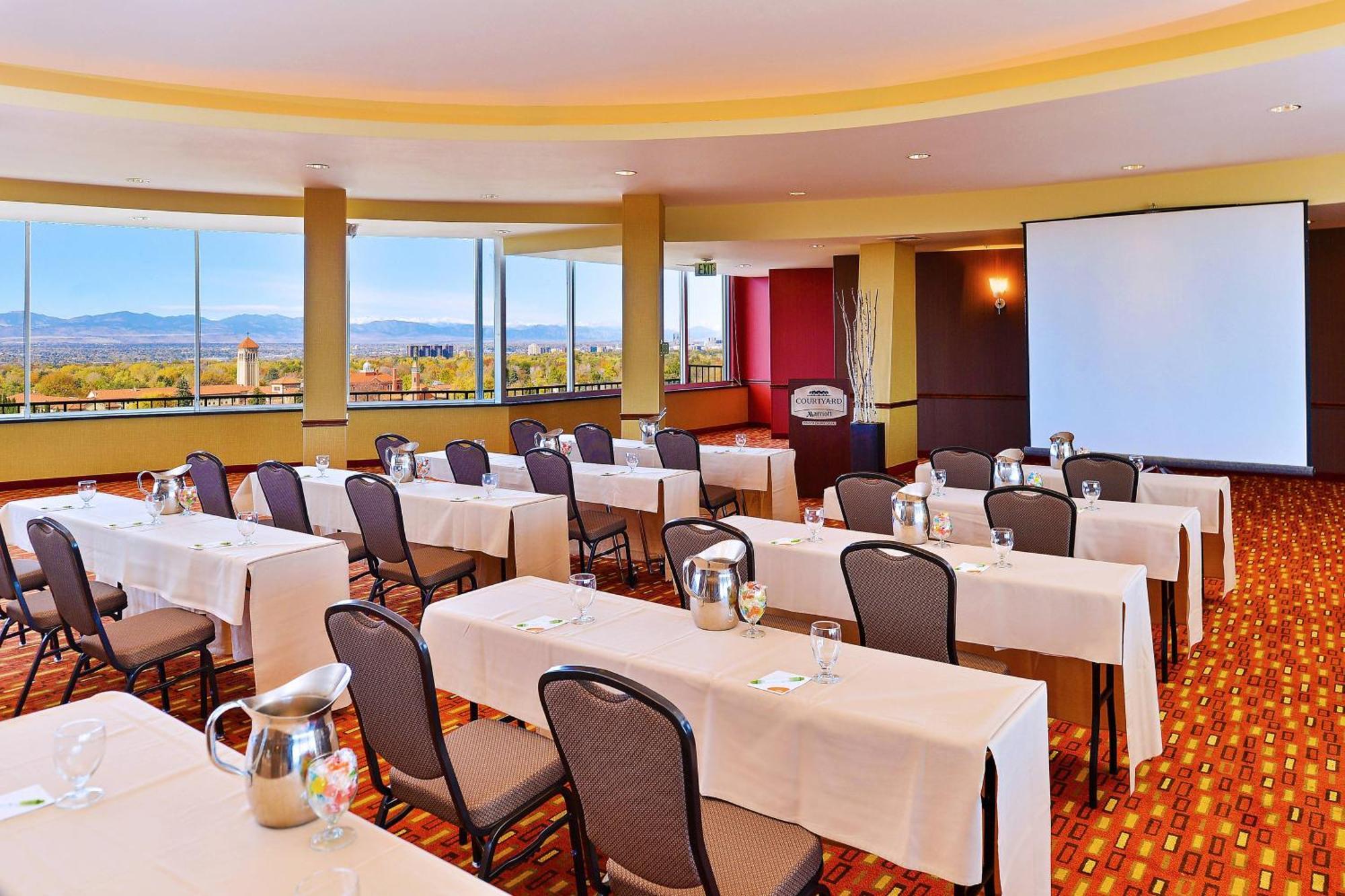 Courtyard By Marriott Cherry Creek 3*