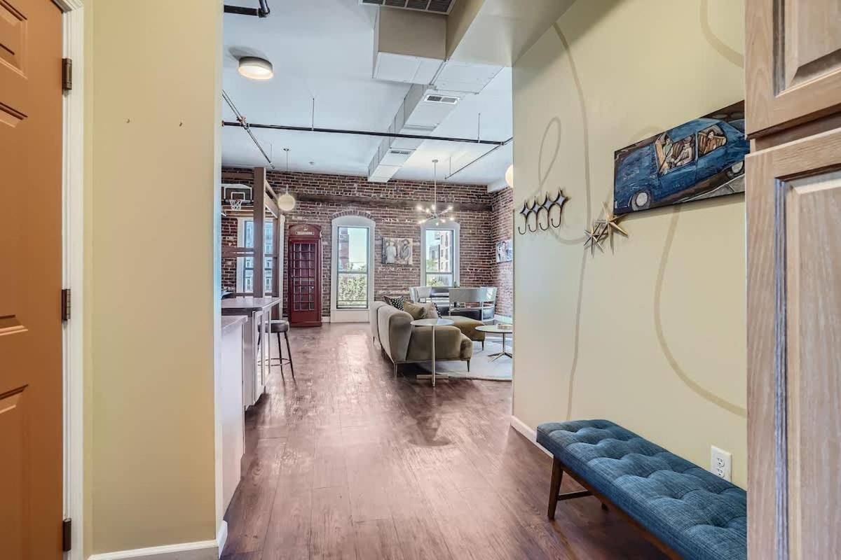 Historic Loft In Ballpark 30 Day Sleeps 4 Apartment *