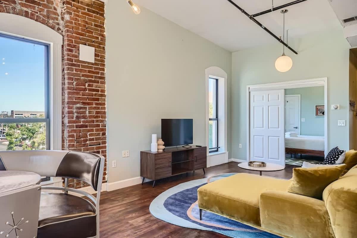 Historic Loft In Ballpark 30 Day Sleeps 4 Apartment Denver