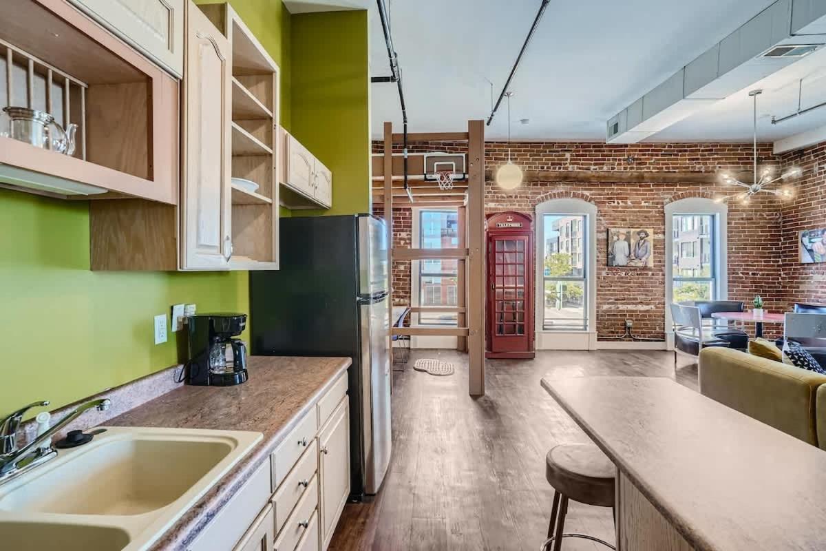 Historic Loft In Ballpark 30 Day Sleeps 4 Denver
