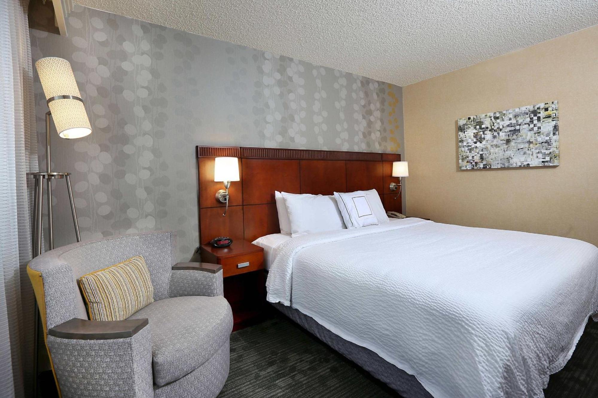 Courtyard By Marriott Cherry Creek Denver