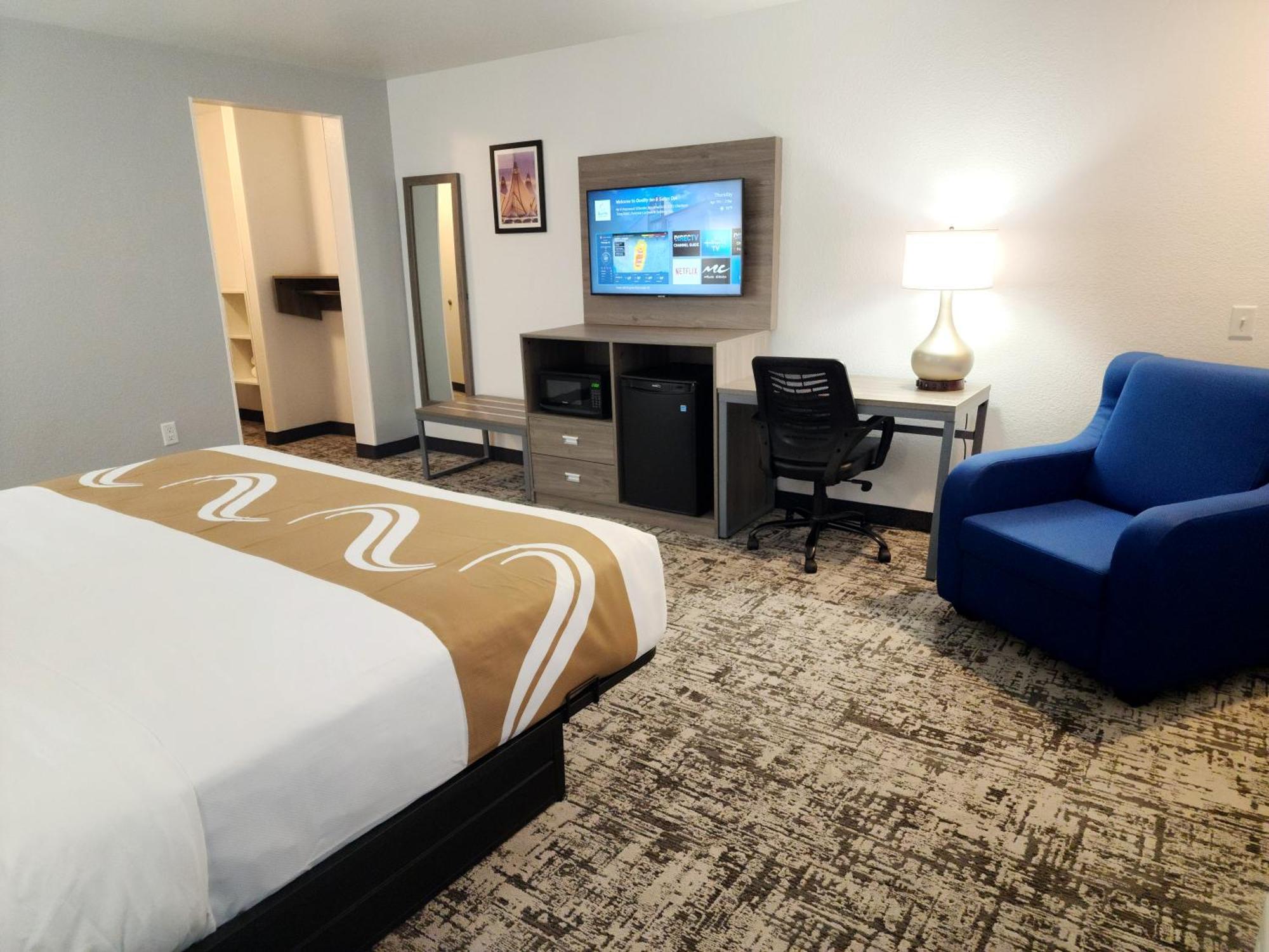 Hotel Quality & International Airport 3*