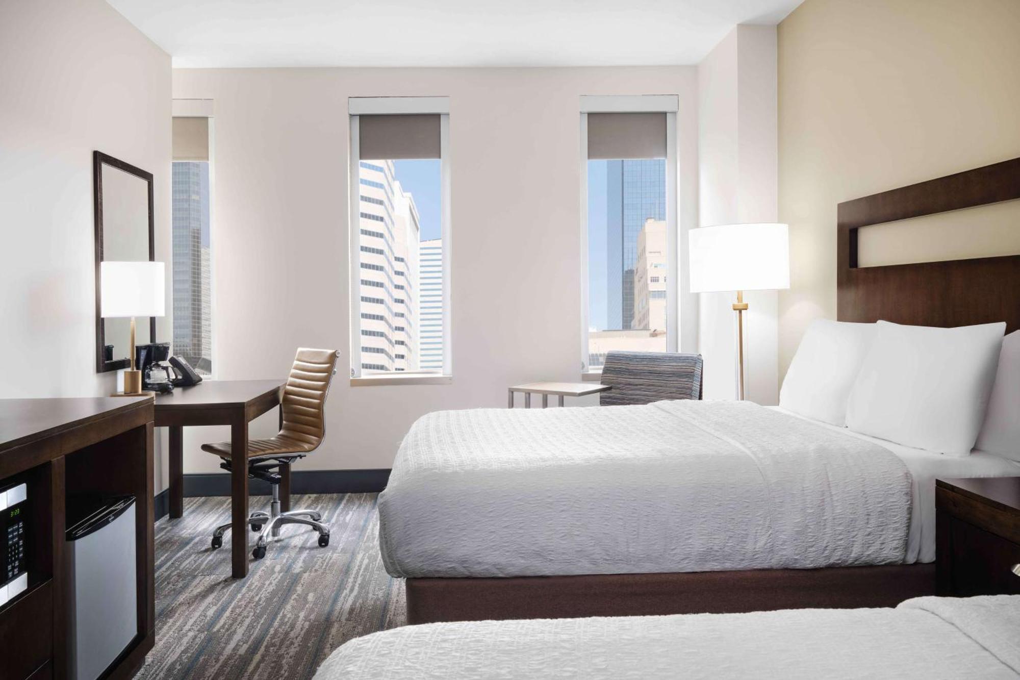 Hotel Hampton & Downtown Convention Center 3*