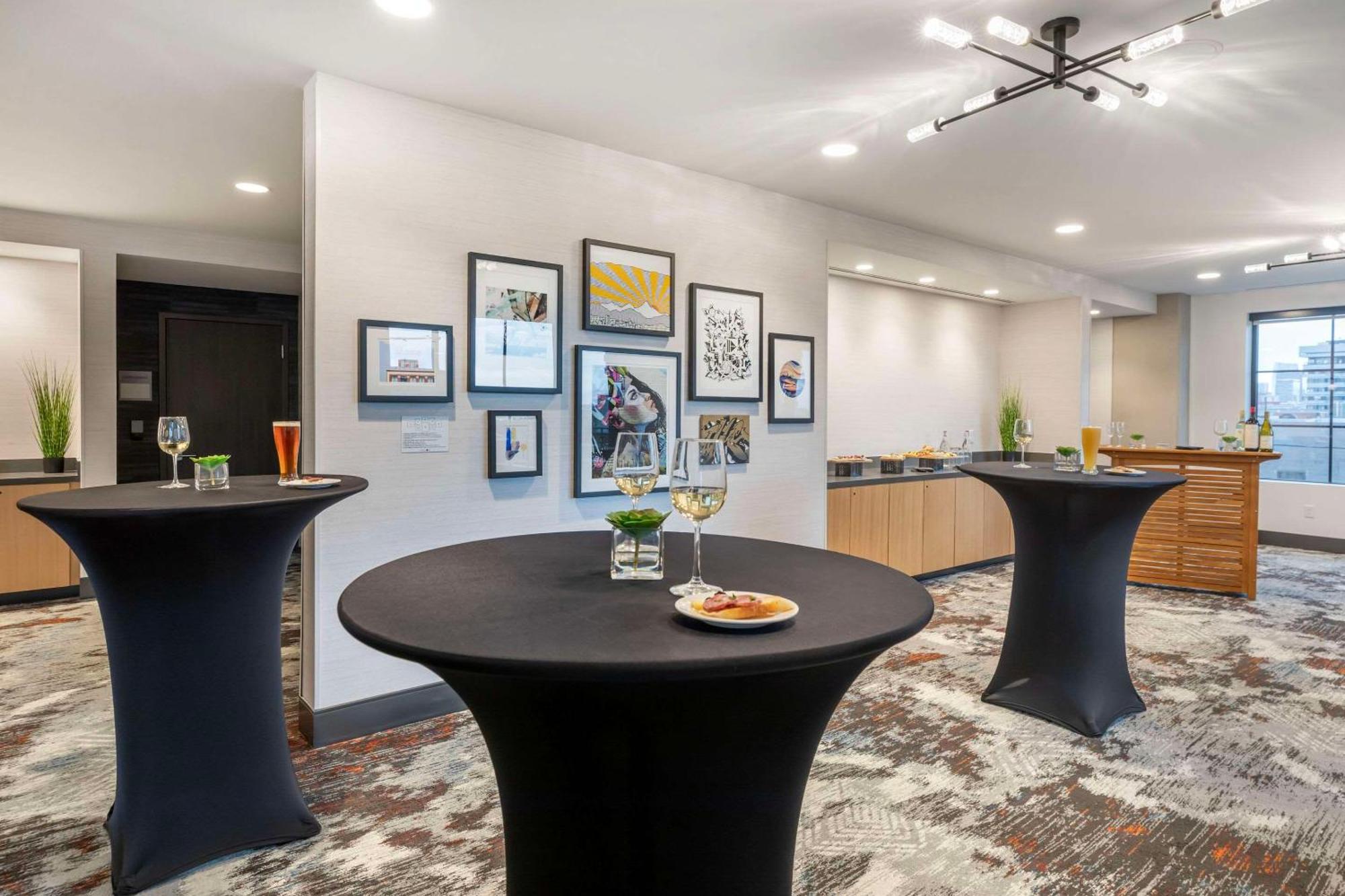 Hotel Cambria Downtown Rino 4*