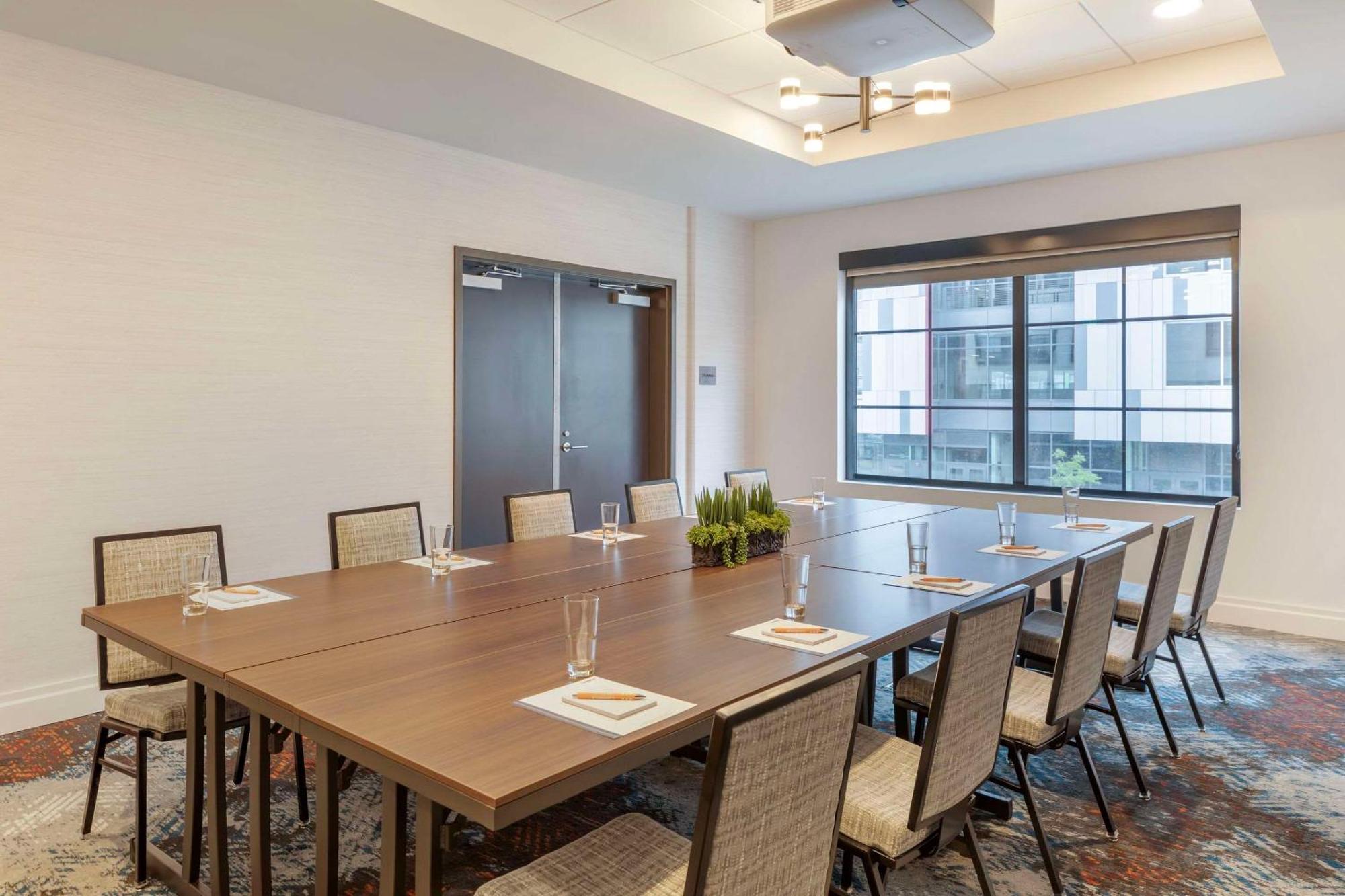 Cambria Downtown Rino Hotel Denver