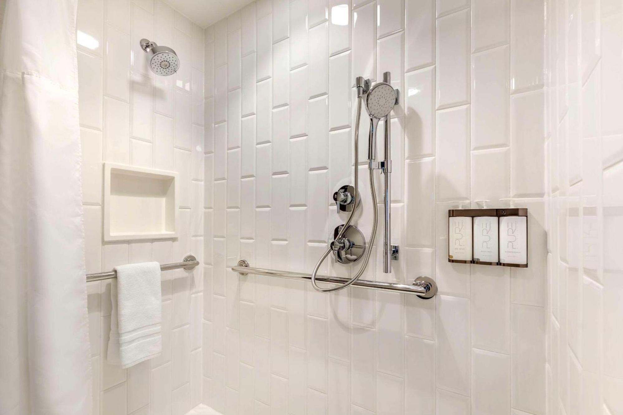 Cambria Downtown Rino Hotel 4*