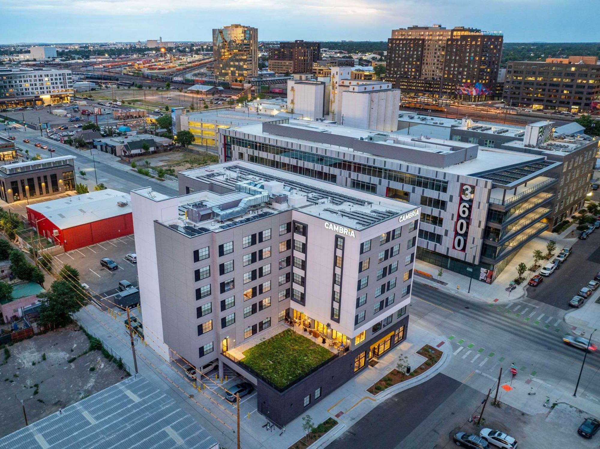 Cambria Downtown Rino 4*