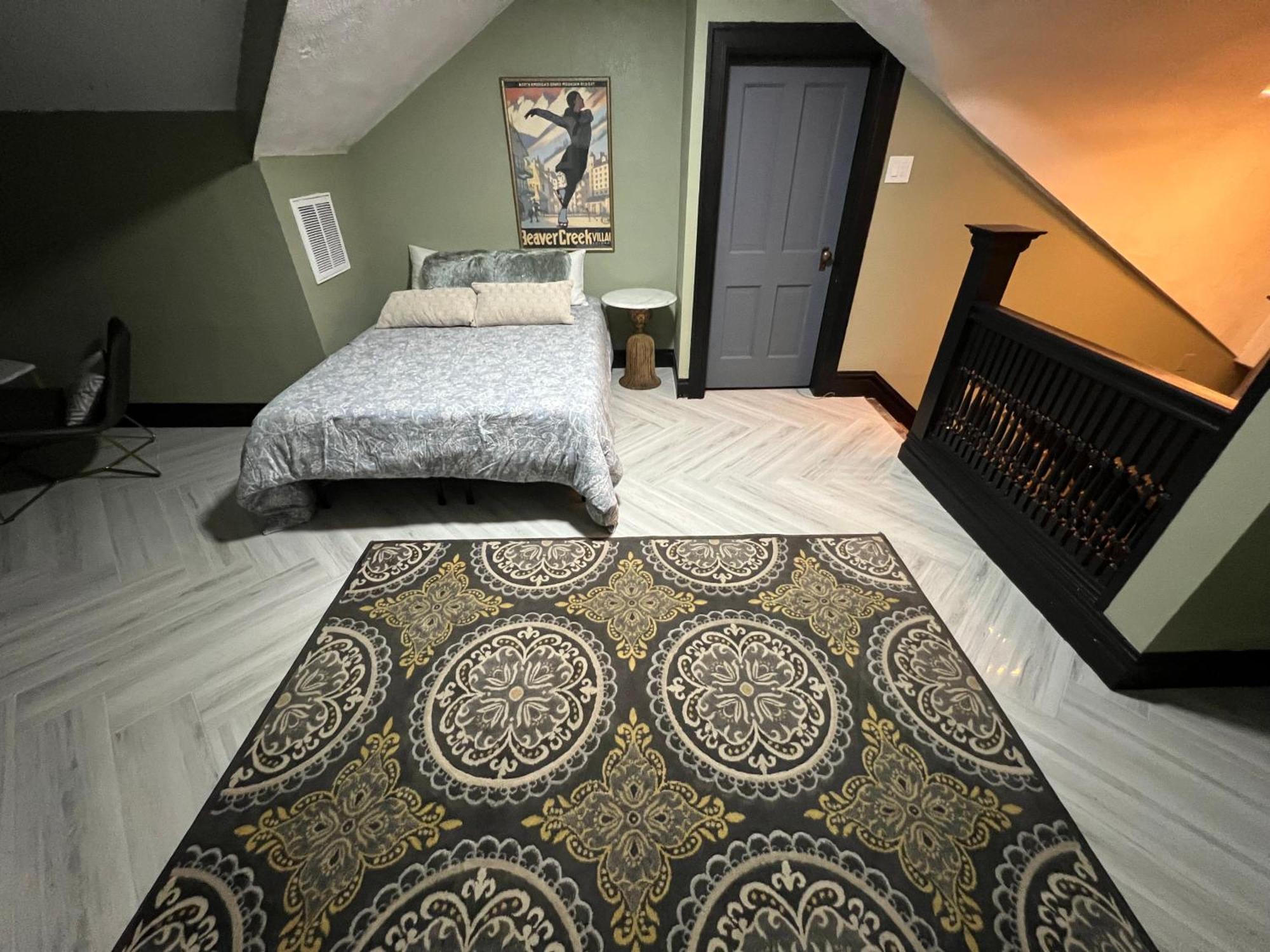 5 Bedroom Luxurious-gem Mansion In Heart Of Holiday home Denver