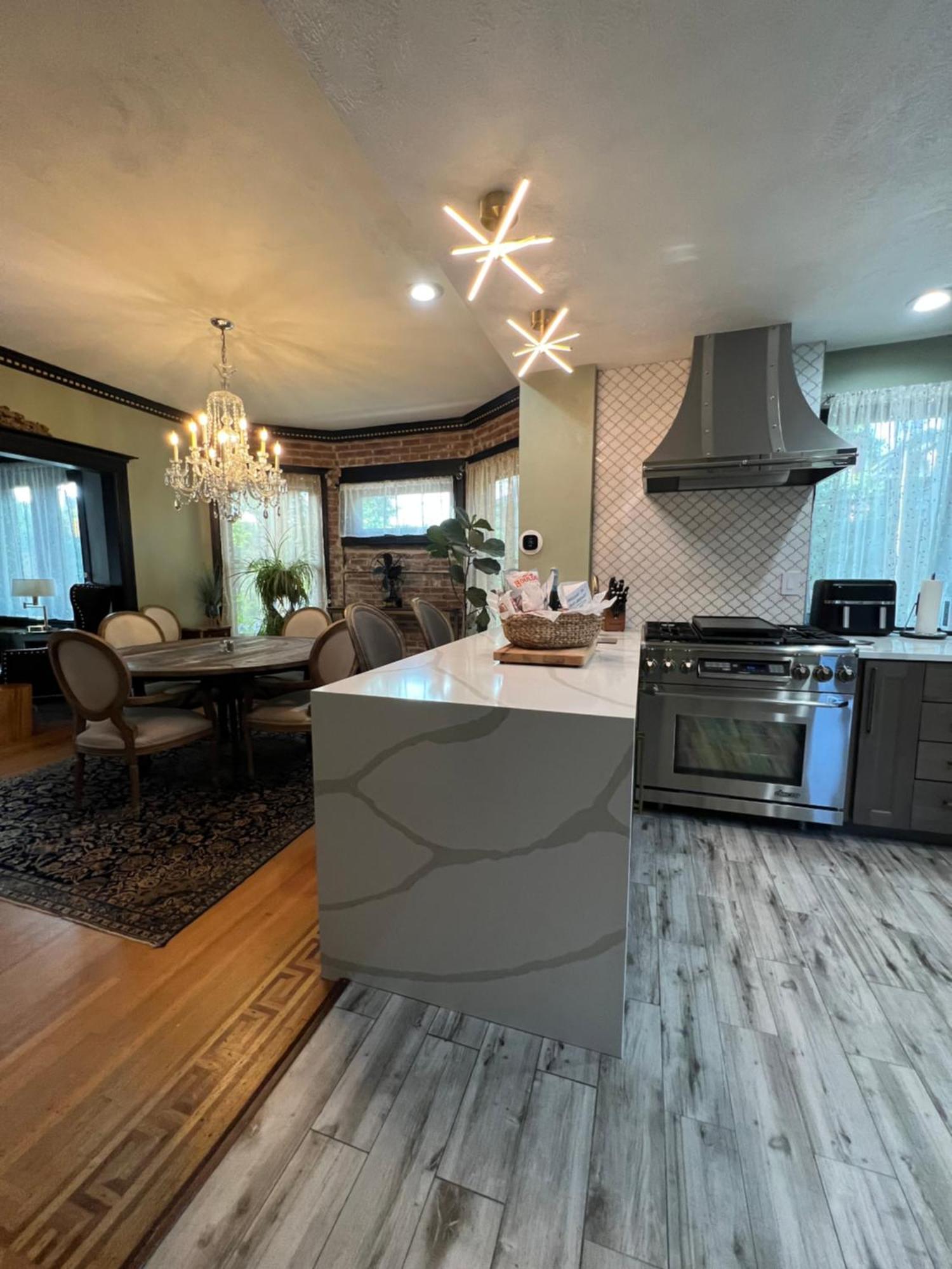 5 Bedroom Luxurious-gem Mansion In Heart Of *