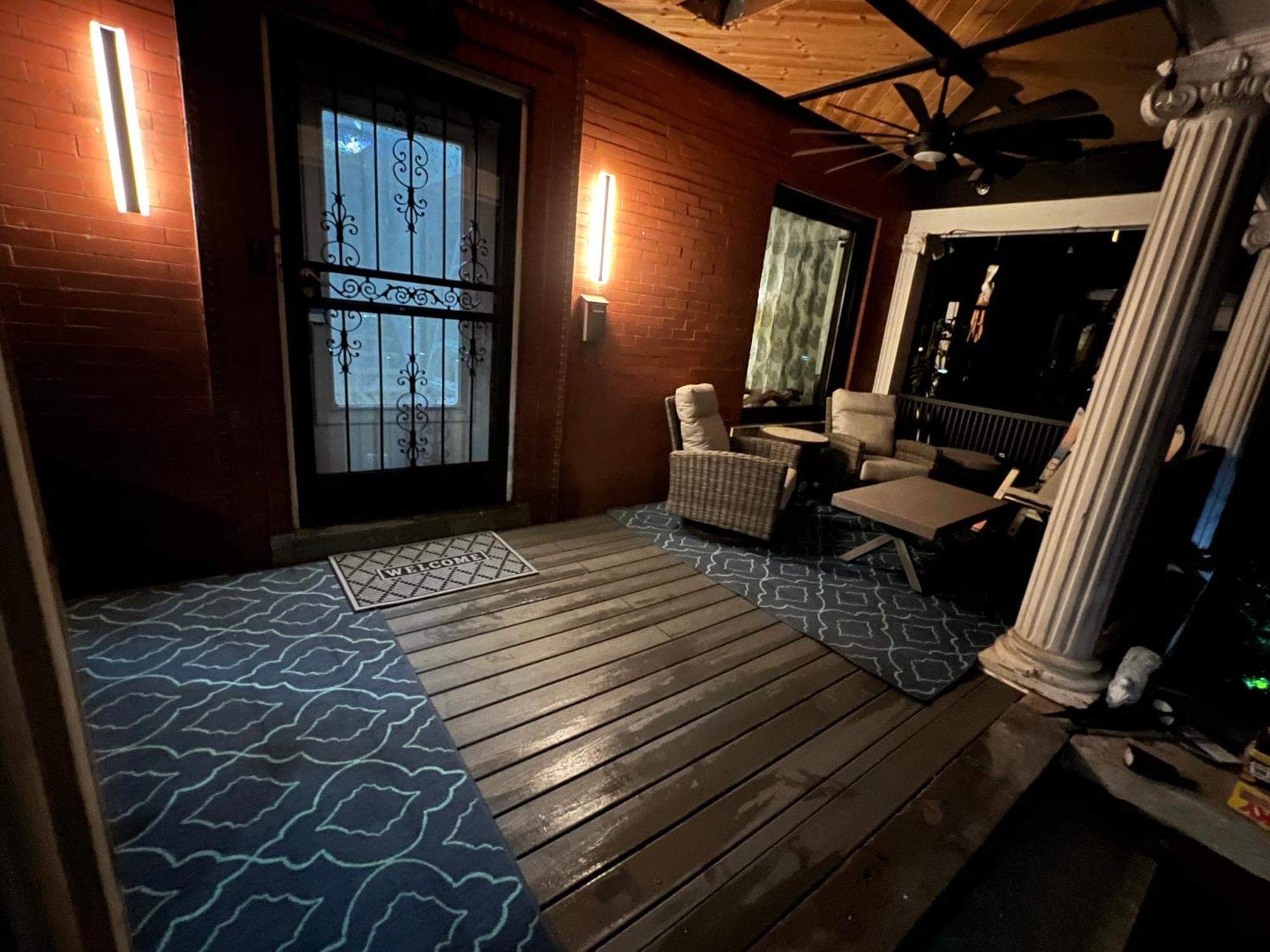 5 Bedroom Luxurious-gem Mansion In Heart Of