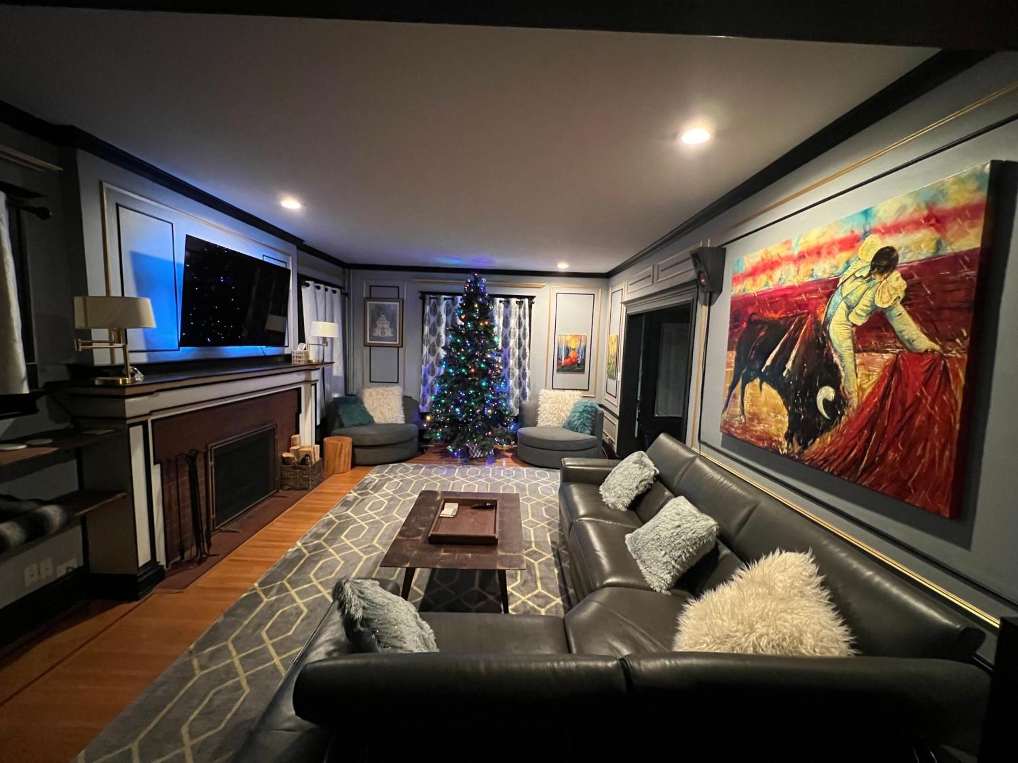 5 Bedroom Luxurious-gem Mansion In Heart Of Holiday home *
