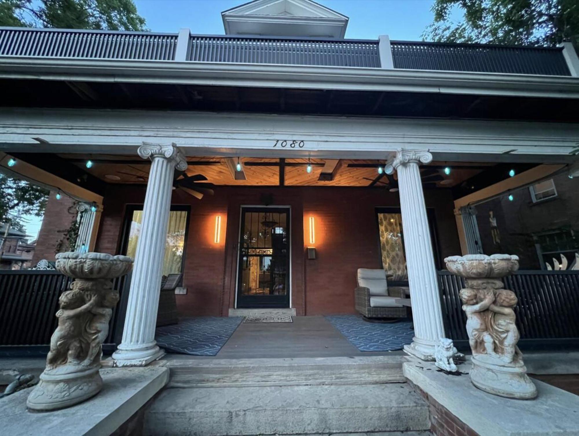 5 Bedroom Luxurious-gem Mansion In Heart Of *