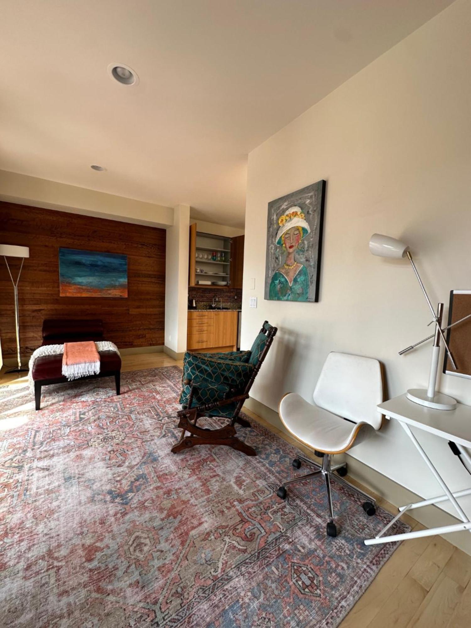 Luxe 4 Bed 5 Bath With Parking Walk To Capitol, Convention Center, Museums And Shops *