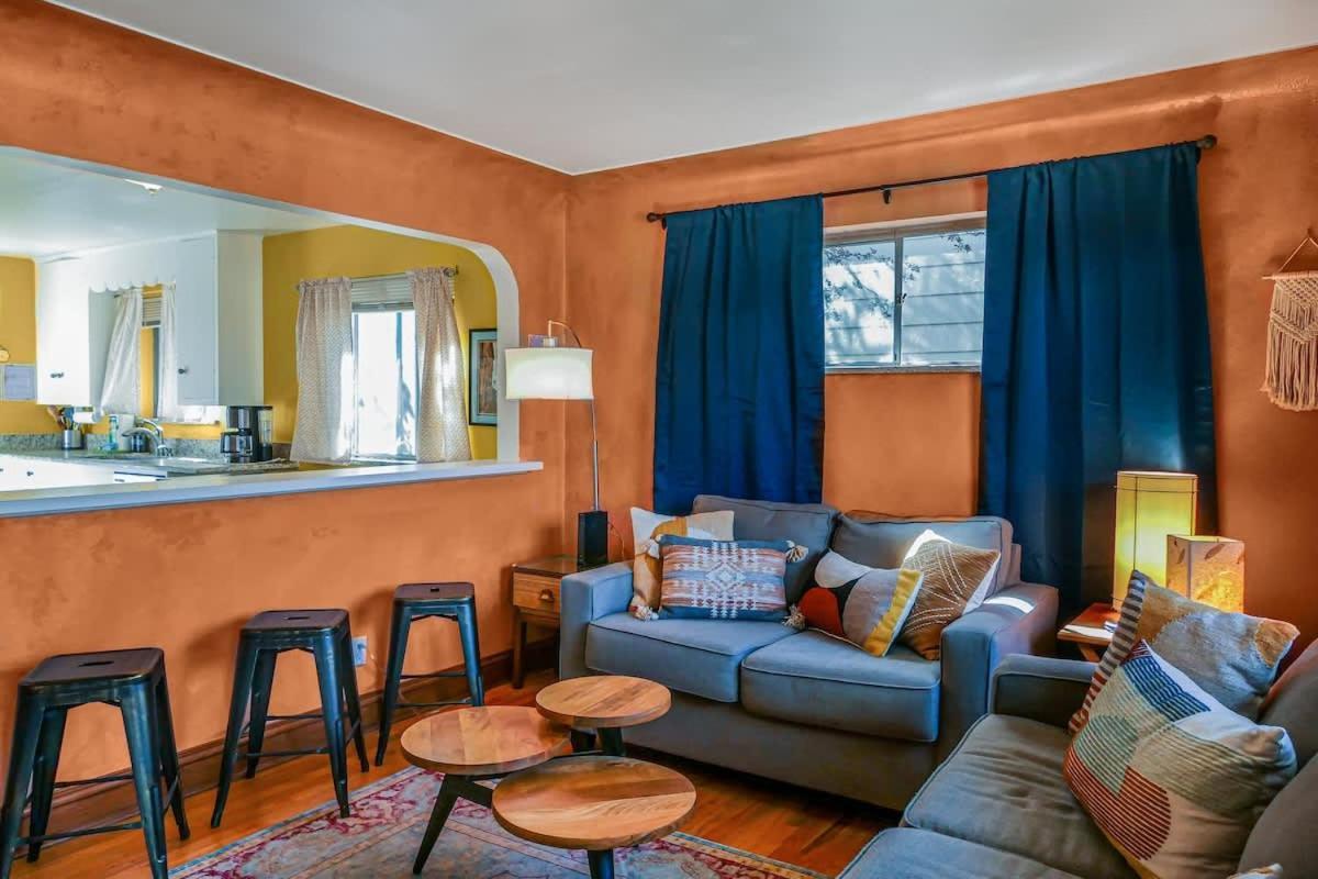 Charming Two Bedroom Family In Coveted Neighborhood *