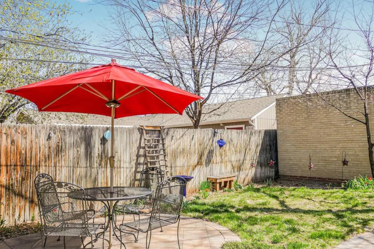Charming Two Bedroom Family In Coveted Neighborhood Holiday home Denver