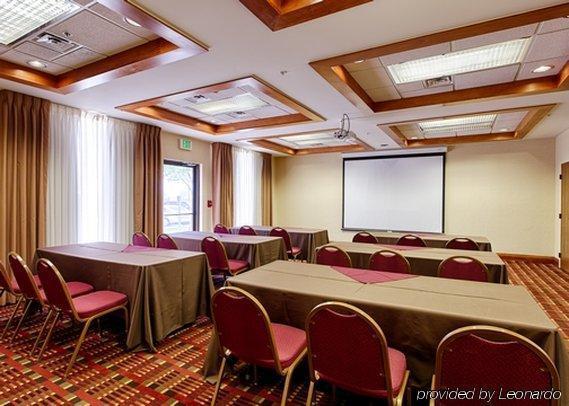 Ramada By Wyndham International Airport