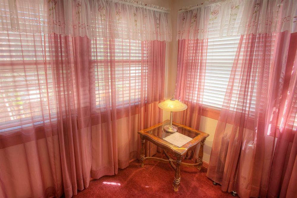 Adagio Hotel 4*