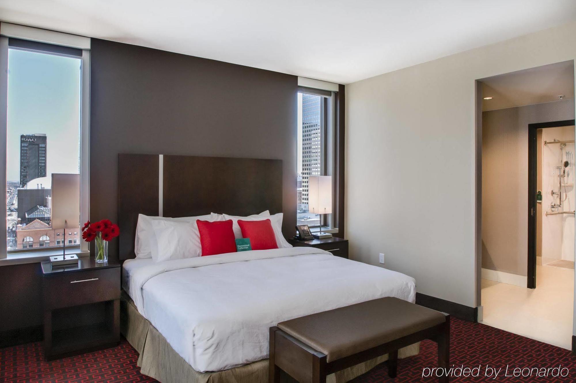 Hampton & Downtown Convention Center Hotel 3*