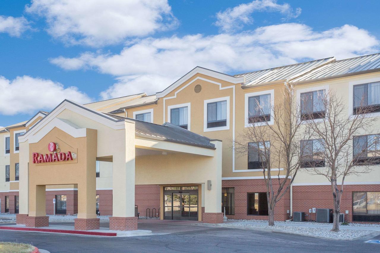 Ramada By Wyndham International Airport Hotel Denver